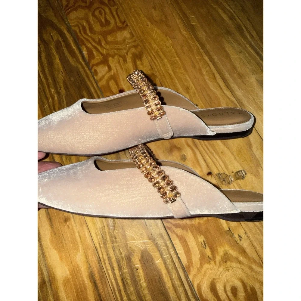 Talbots Sloane Embellished Velvet Mules 6.5 Pink Champagne Rhinestone Old Money